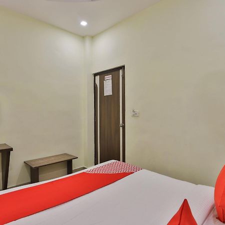 Oyo Flagship 19003 Hotel Rudra Mahal Ahmedabad Ngoại thất bức ảnh