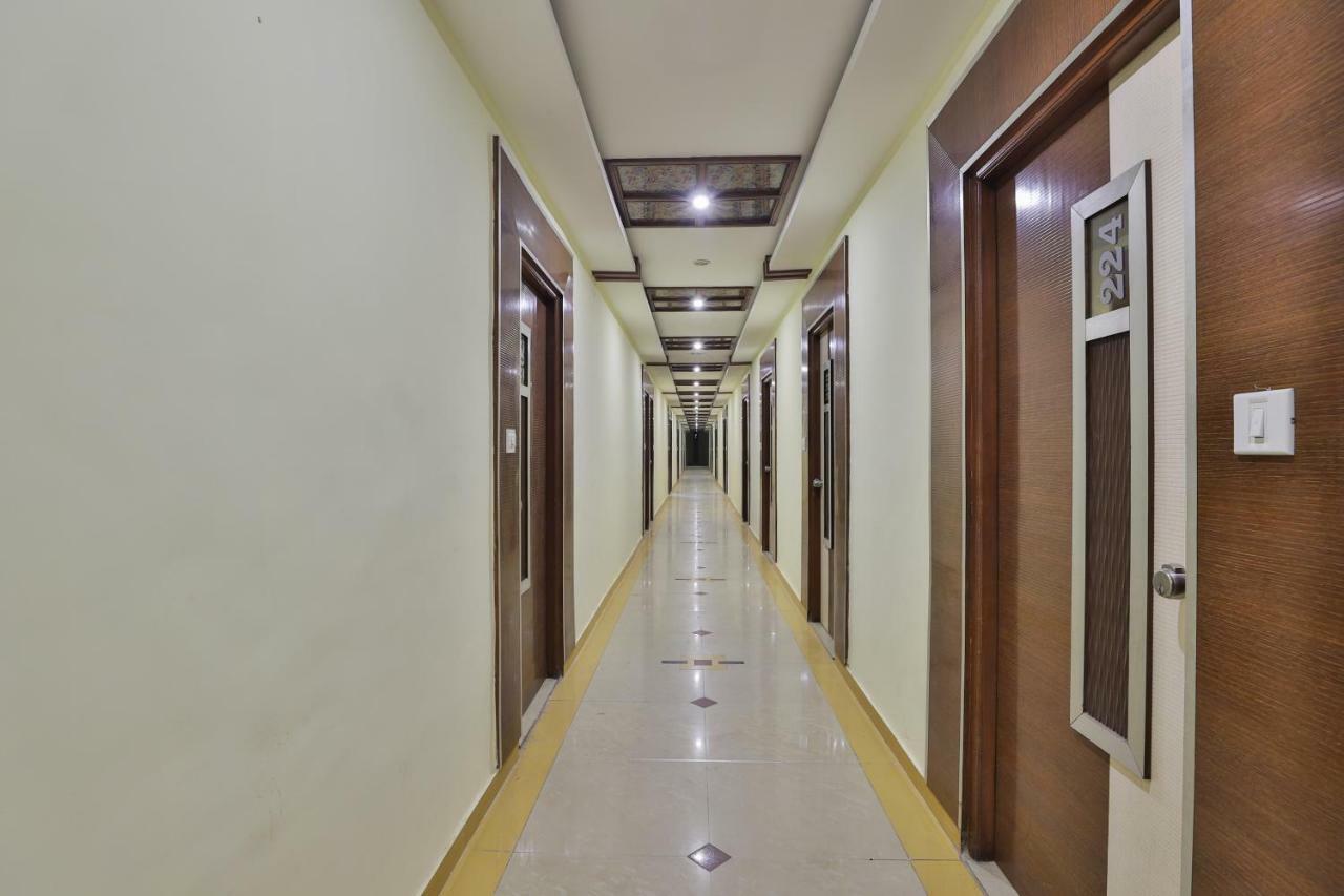Oyo Flagship 19003 Hotel Rudra Mahal Ahmedabad Ngoại thất bức ảnh