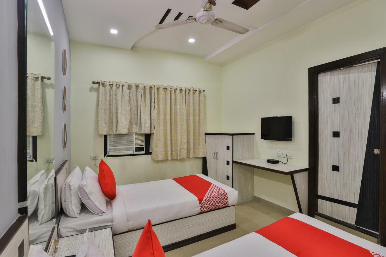 Oyo Flagship 19003 Hotel Rudra Mahal Ahmedabad Ngoại thất bức ảnh