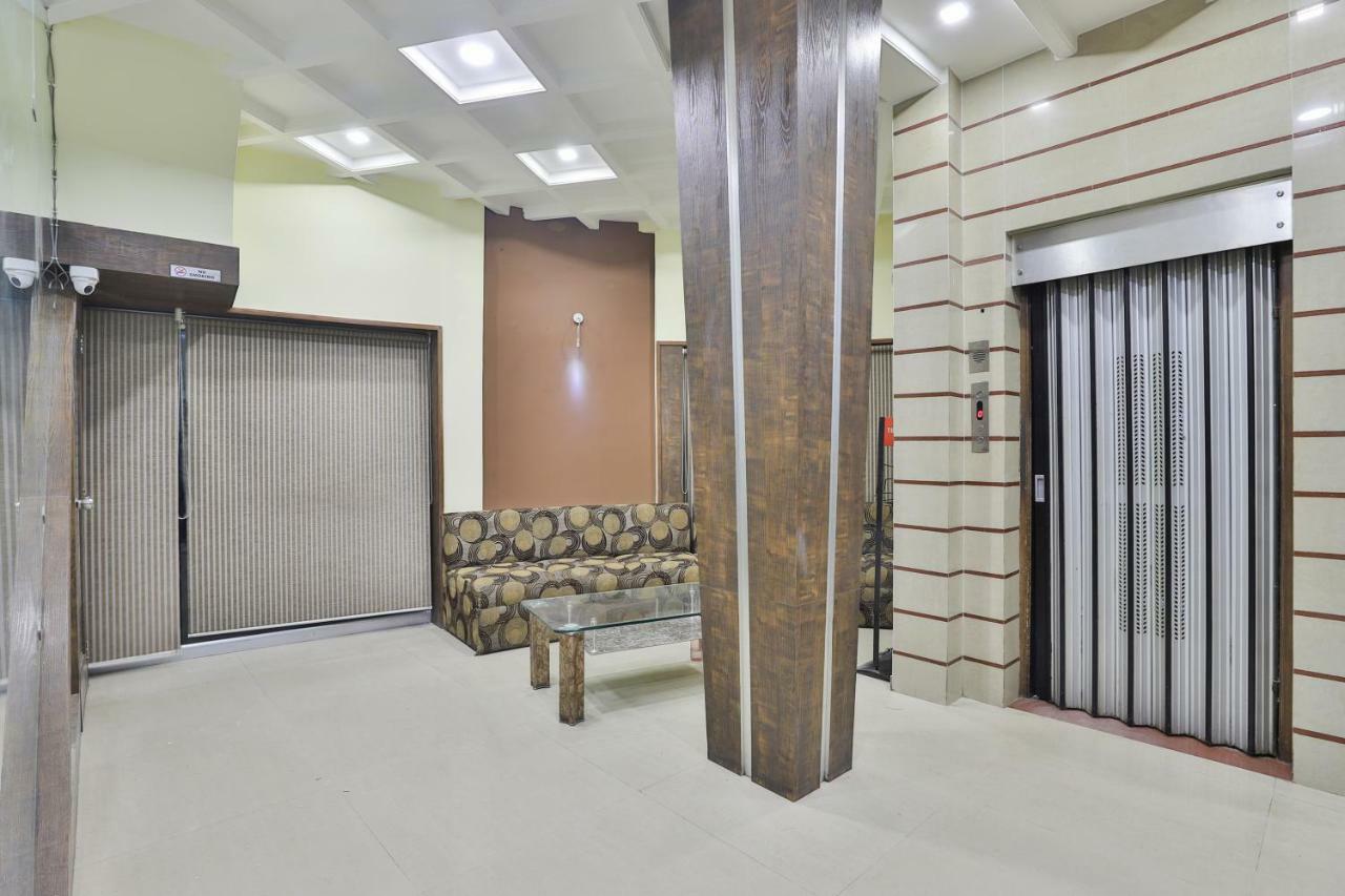 Oyo Flagship 19003 Hotel Rudra Mahal Ahmedabad Ngoại thất bức ảnh