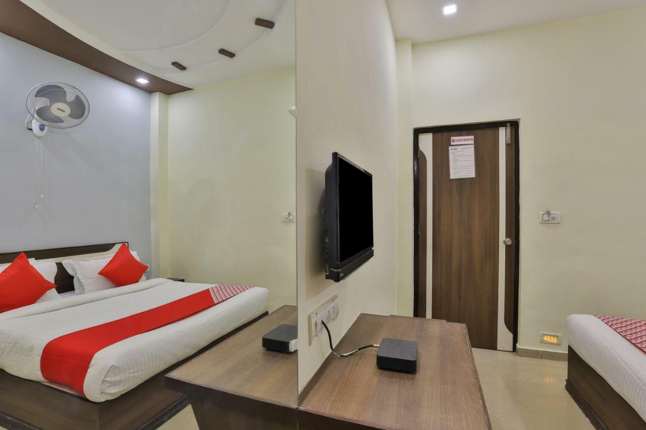 Oyo Flagship 19003 Hotel Rudra Mahal Ahmedabad Ngoại thất bức ảnh