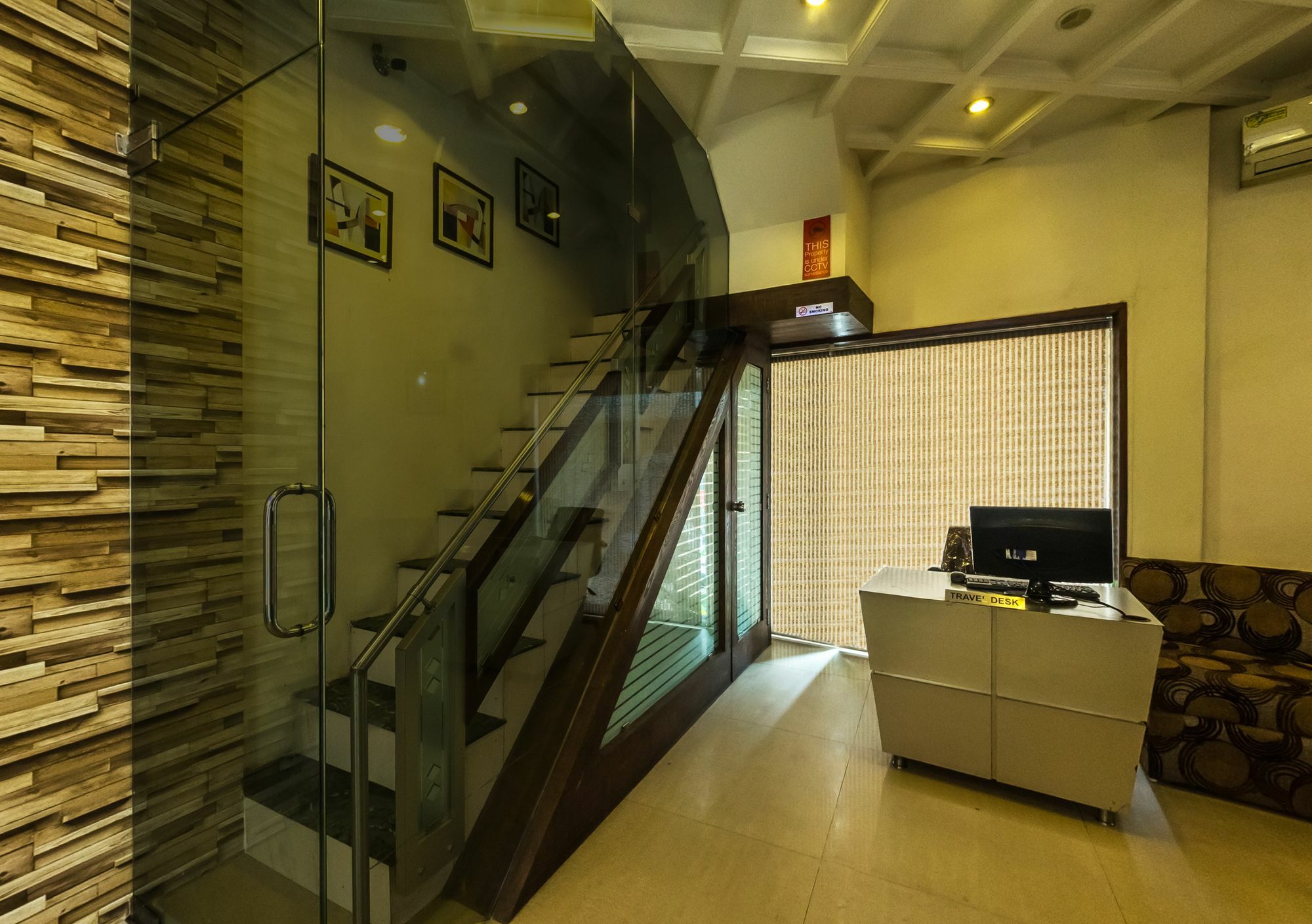 Oyo Flagship 19003 Hotel Rudra Mahal Ahmedabad Ngoại thất bức ảnh