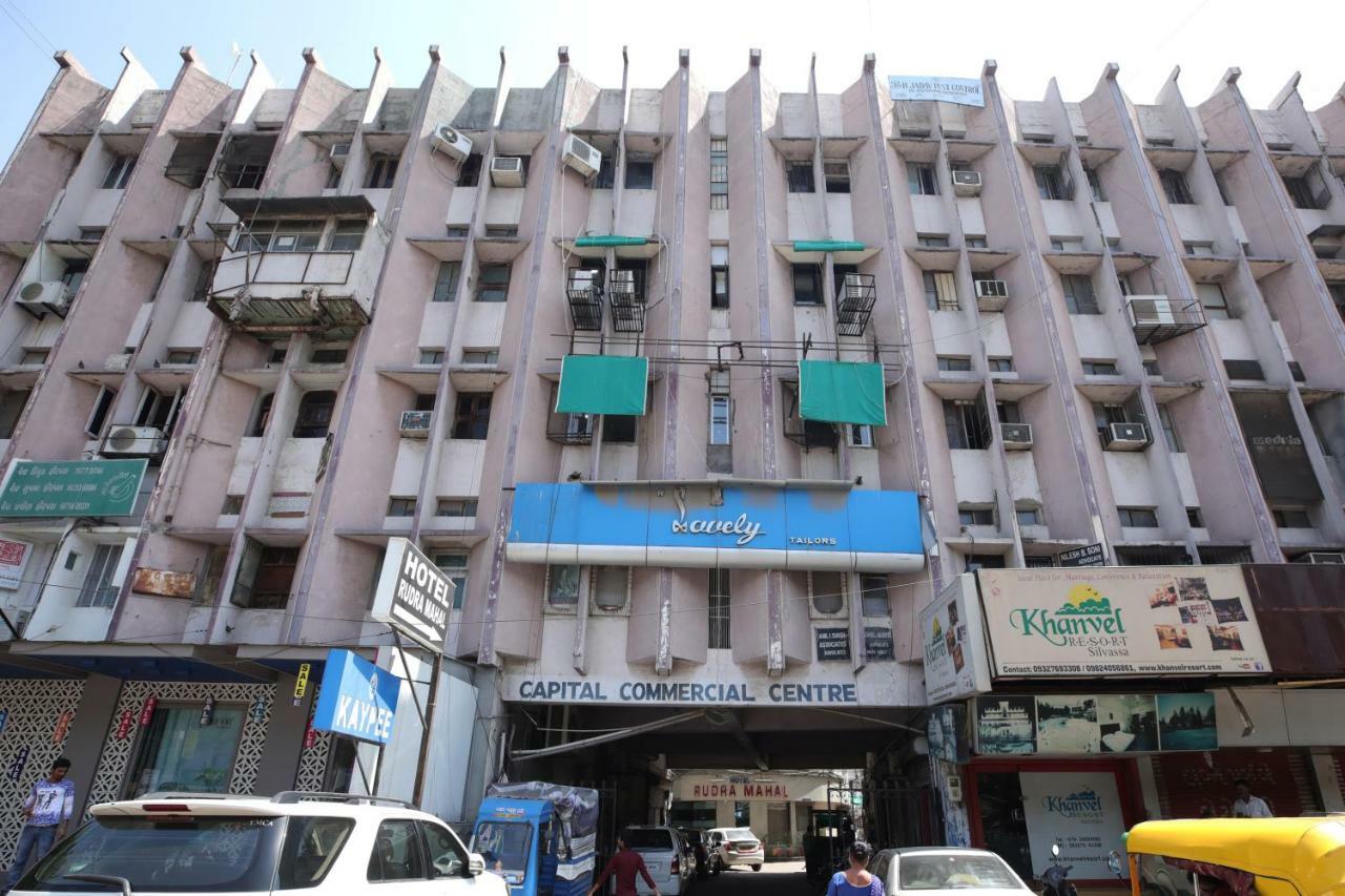 Oyo Flagship 19003 Hotel Rudra Mahal Ahmedabad Ngoại thất bức ảnh