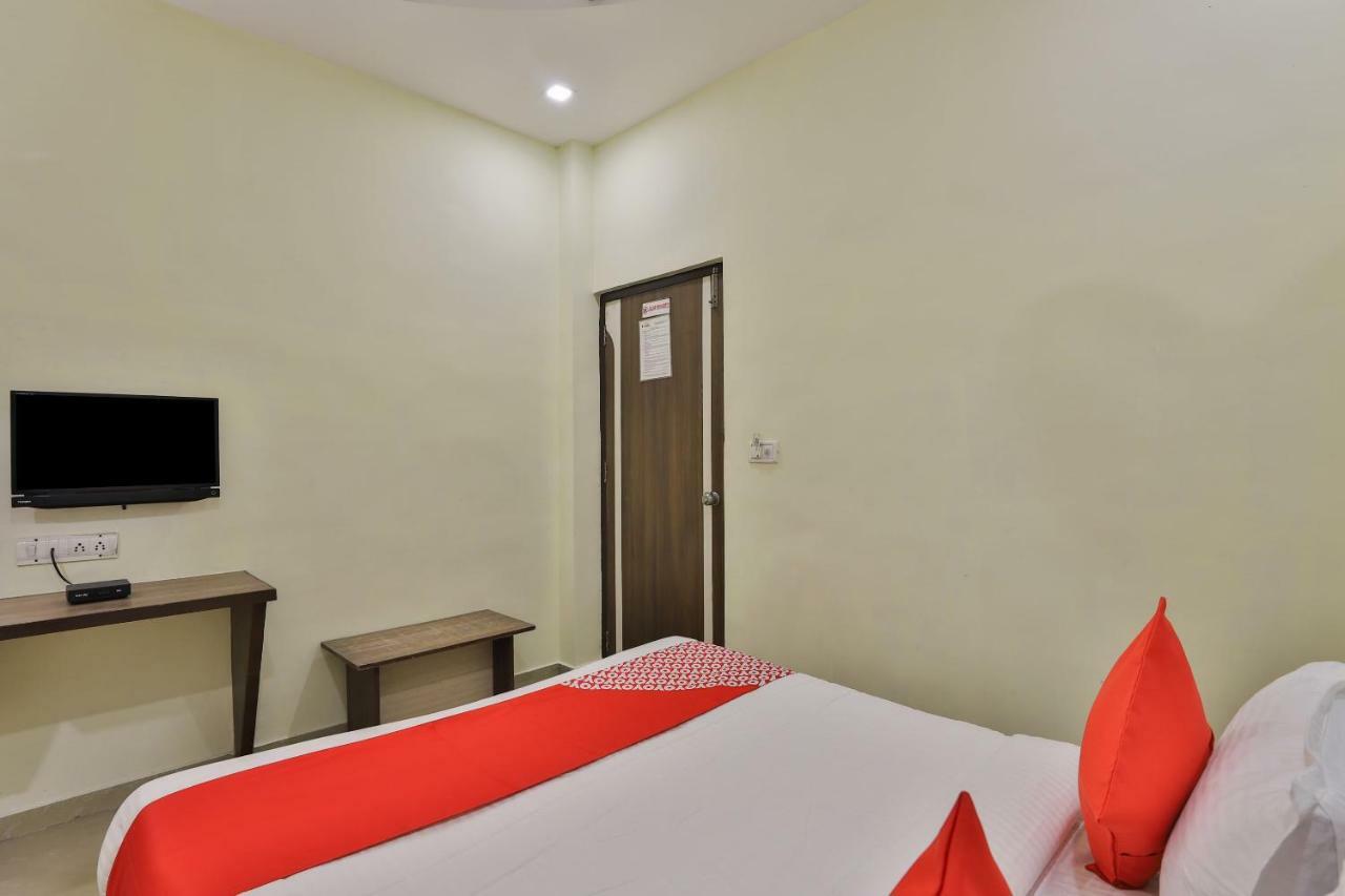 Oyo Flagship 19003 Hotel Rudra Mahal Ahmedabad Ngoại thất bức ảnh