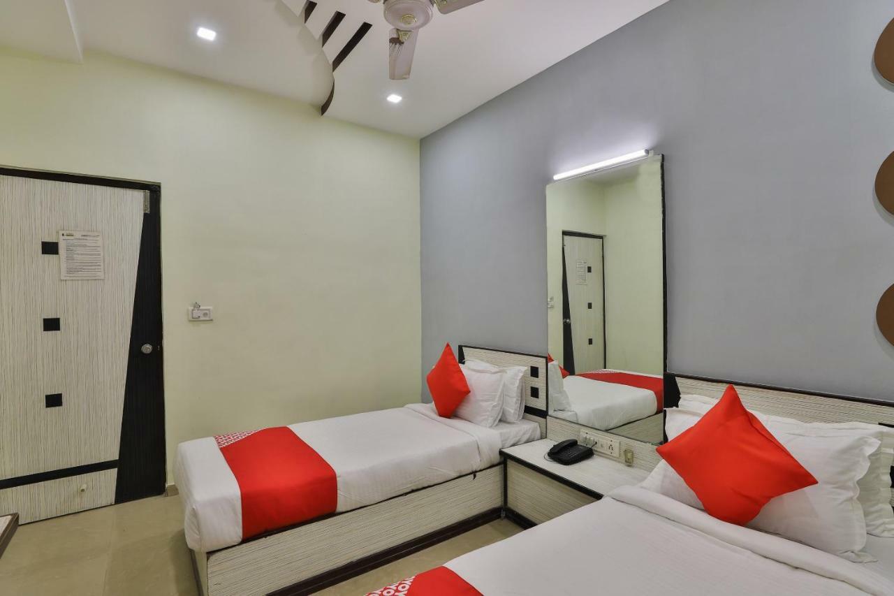 Oyo Flagship 19003 Hotel Rudra Mahal Ahmedabad Ngoại thất bức ảnh