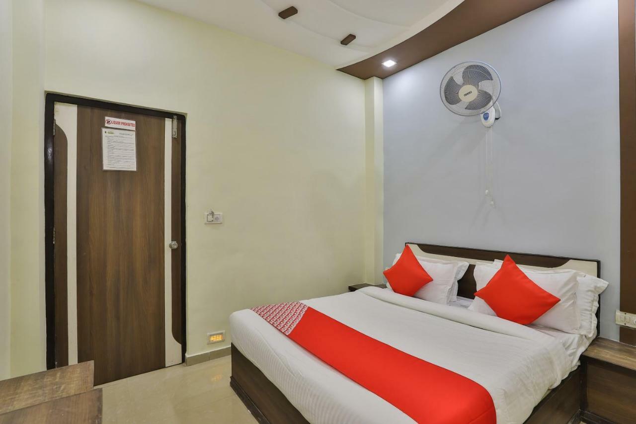 Oyo Flagship 19003 Hotel Rudra Mahal Ahmedabad Ngoại thất bức ảnh